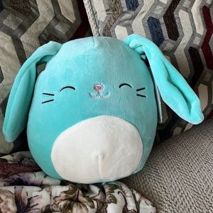 NWT! Squishmallows REGAN the Easter Bunny, 7.5"